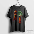 Premium Marcus The Worm Christmas Retro Graphic