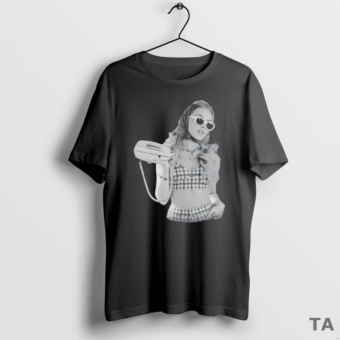 Top Freya Golds Gone Photo T Shirt Sweater
