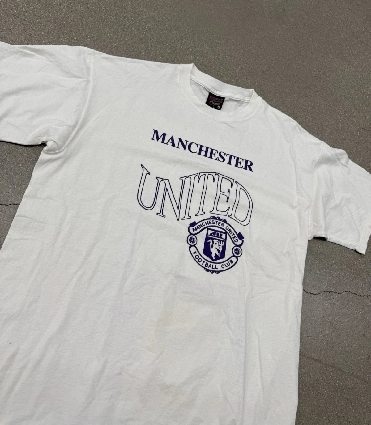 Vintage 90’s Manchester United Men’s White Graphic Soccer Futbol L Unisex , , , Long Sleeve Tee