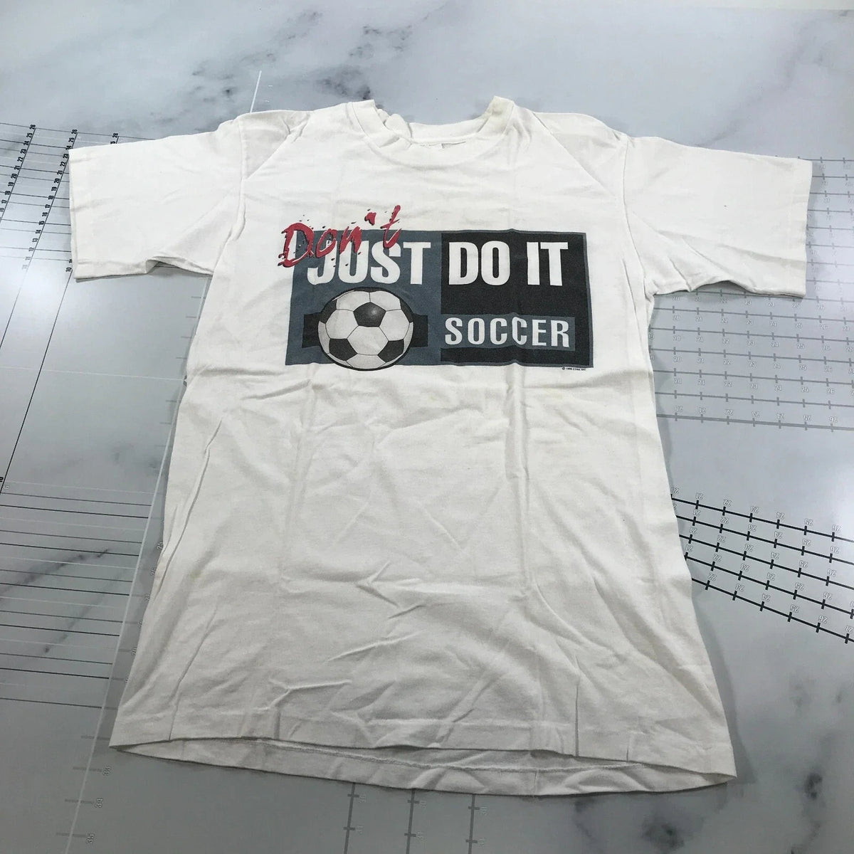 Vintage Soccer T Shirt Mens Medium White Don't Just Do It Do It To Win Football Unisex , , , Long Sleeve Tee