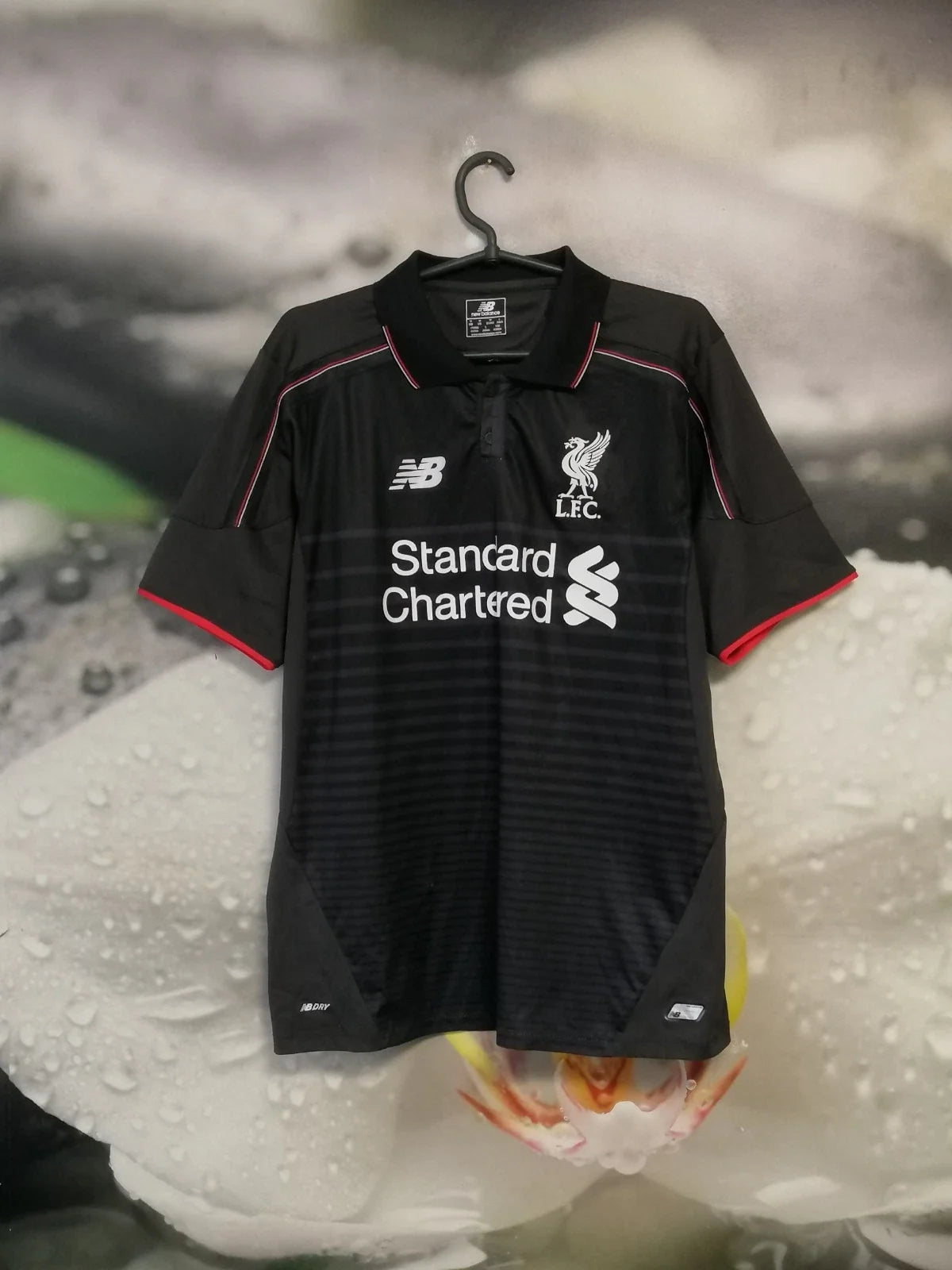 Liverpool 2015 - 2026 third 3rd football shirt jersey New Balance size M Unisex , , , Long Sleeve Tee