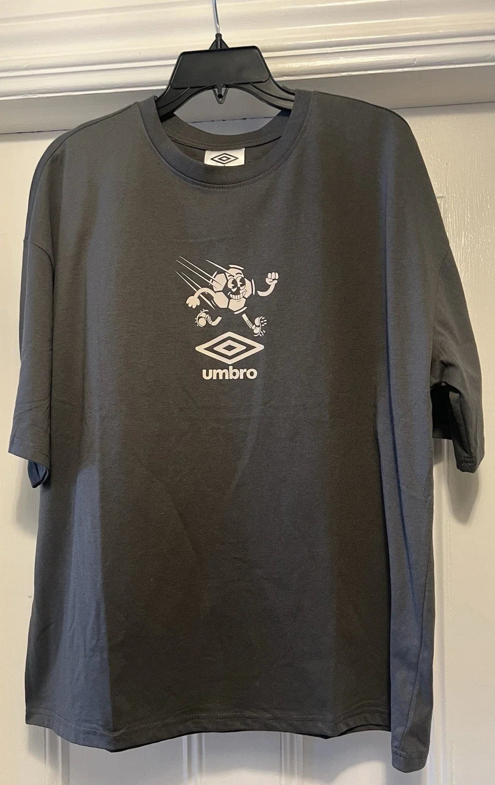 Authentic Umbro soccer World Cup 2026 tee grey size Extra Large (XL) Unisex , , , Long Sleeve Tee