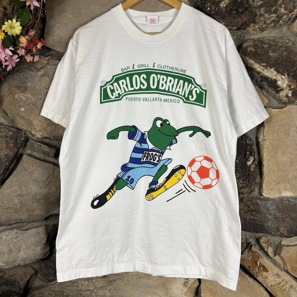 VTG Carlos & Charlie Clothesline Senor Frog's Mexico T Shirt Soccer Sz Large Unisex , , , Long Sleeve Tee