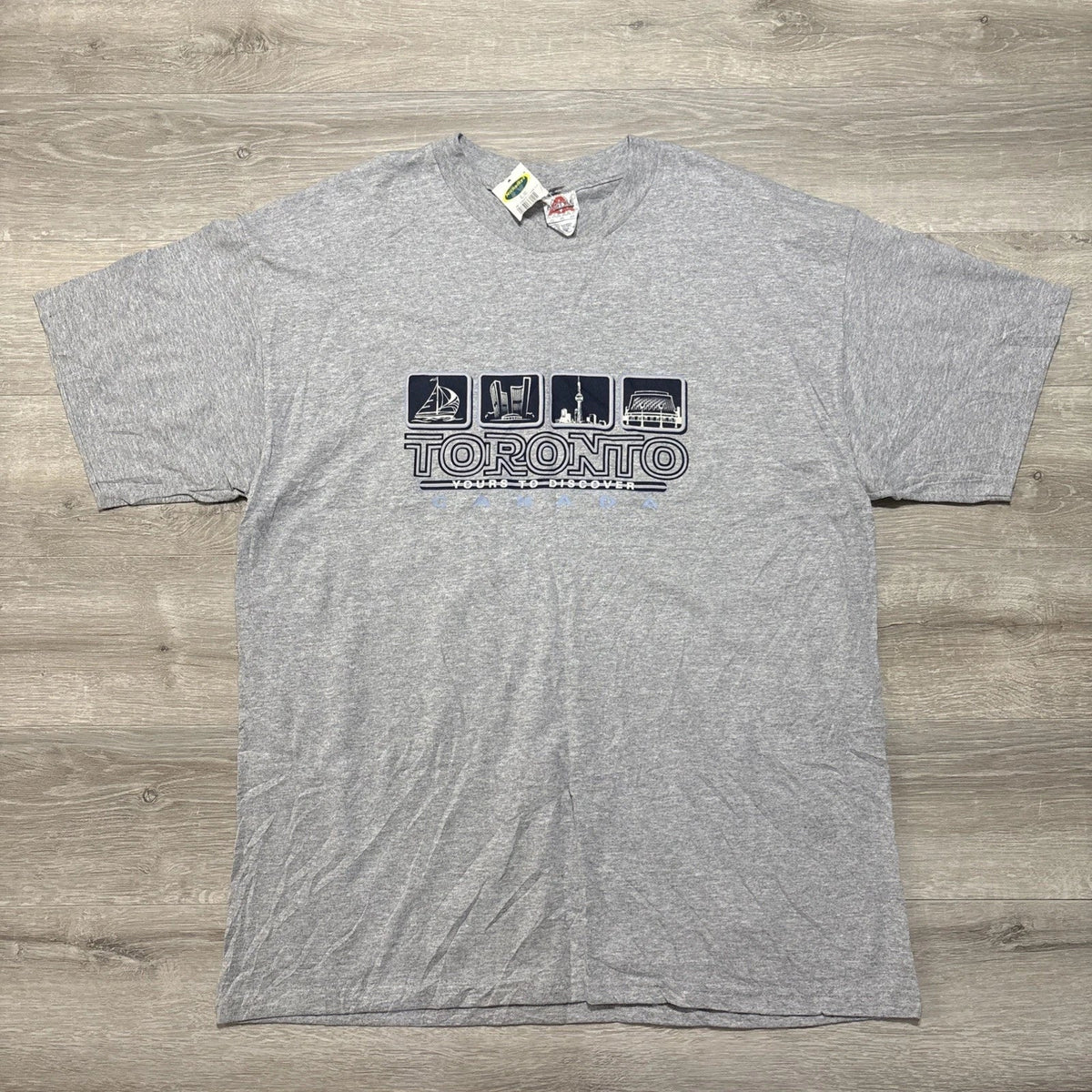 Toronto Canada Graphic T Shirt Mens XL Gray Tourist Travel City Skyline NWT Unisex , , , Long Sleeve Tee