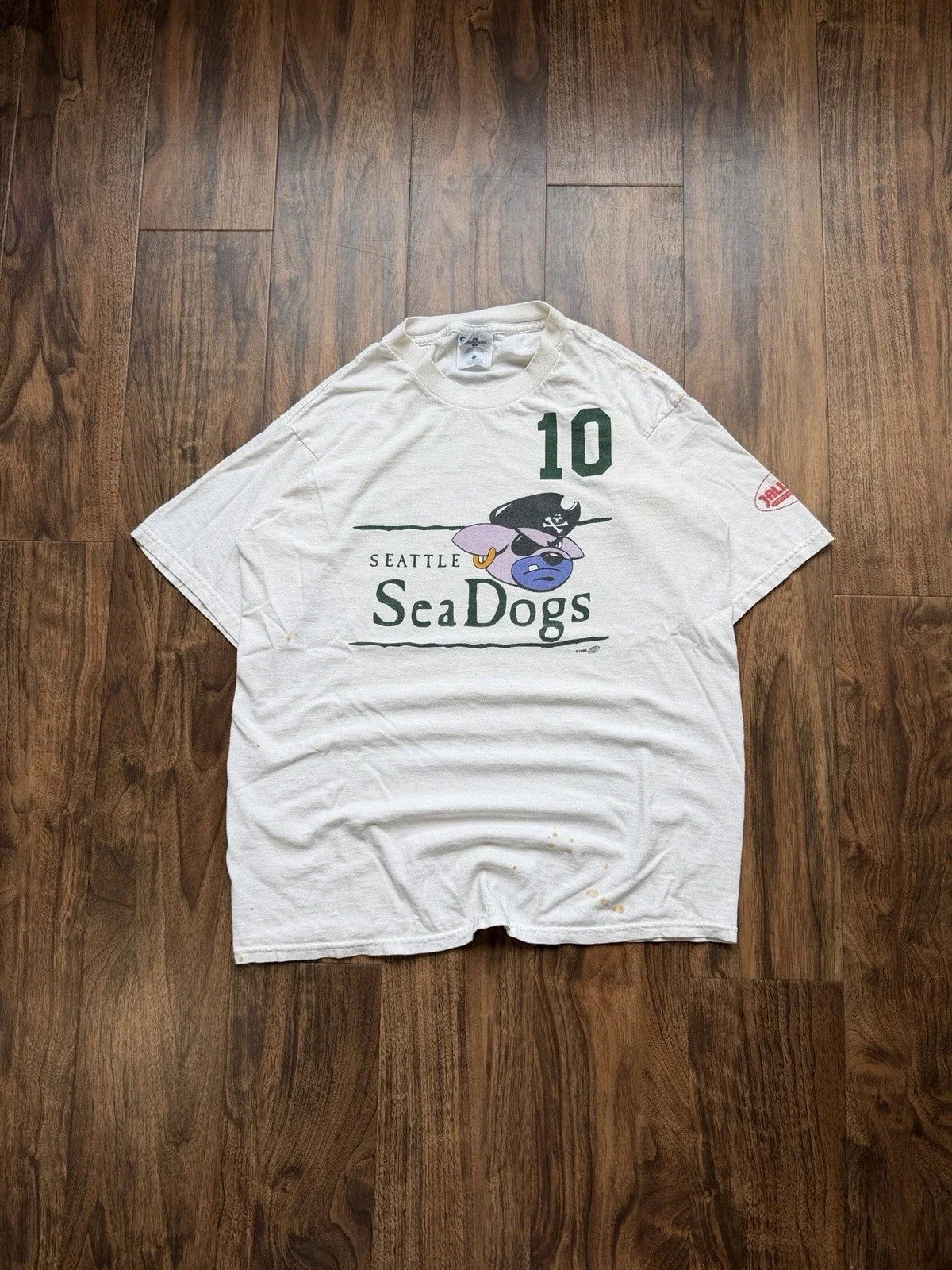 Vintage 90s Seattle Sea Dogs Professional Soccer Team John Olu-Molomo T Shirt L Unisex , , , Long Sleeve Tee