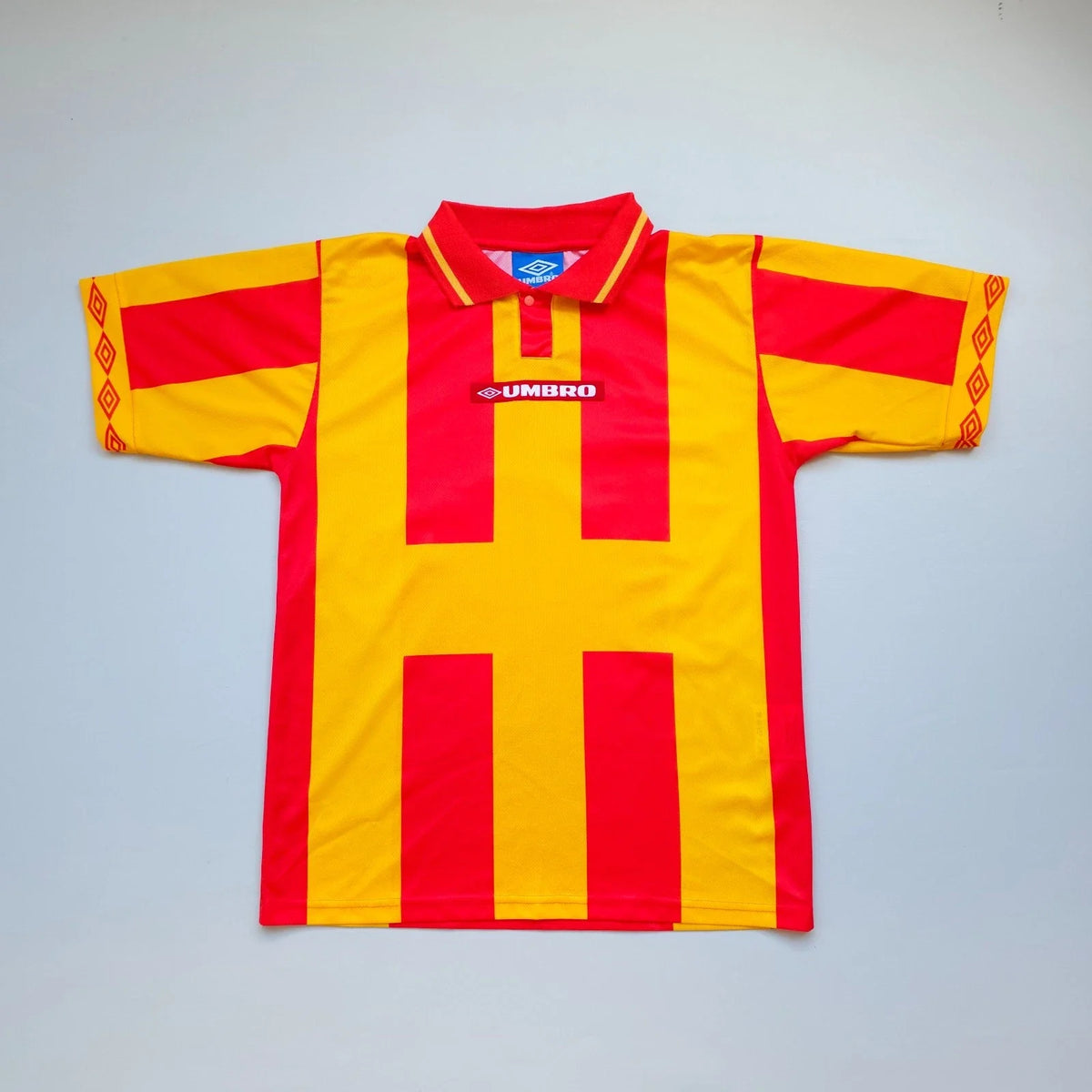 Vintage 90s Umbro Template Jersey Soccer Football Mens size S Unisex , , , Long Sleeve Tee