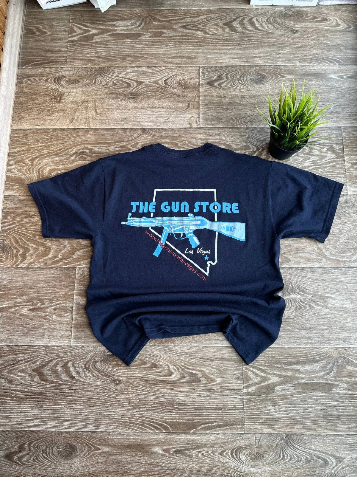 The Gun Store Las Vegas GTA Grand Theft Auto T Shirt Y2K Mens Size M Blue Unisex , , , Long Sleeve Tee