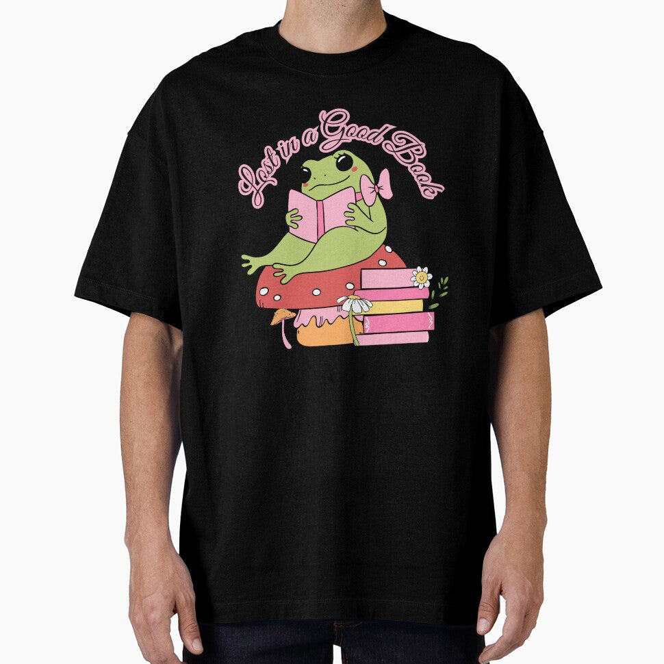 Cottagecore Frog Reading Books – Lost in a Good Book Cute Aesthetic Toad on Mushroom by CalmDownZone ⭐️⭐️⭐️⭐️⭐️